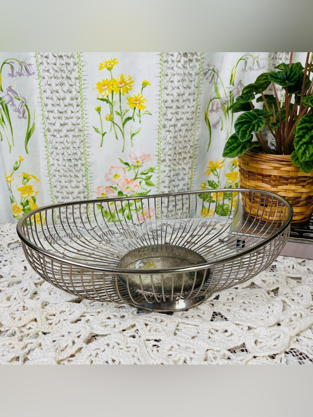 Vintage 70s 80s Raimond Silverplate Silver Fruit Bowl Oval Shaped Wire Design